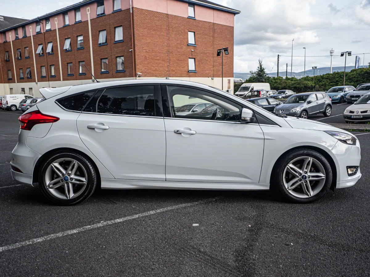 Ford Focus 2015 - Image 3