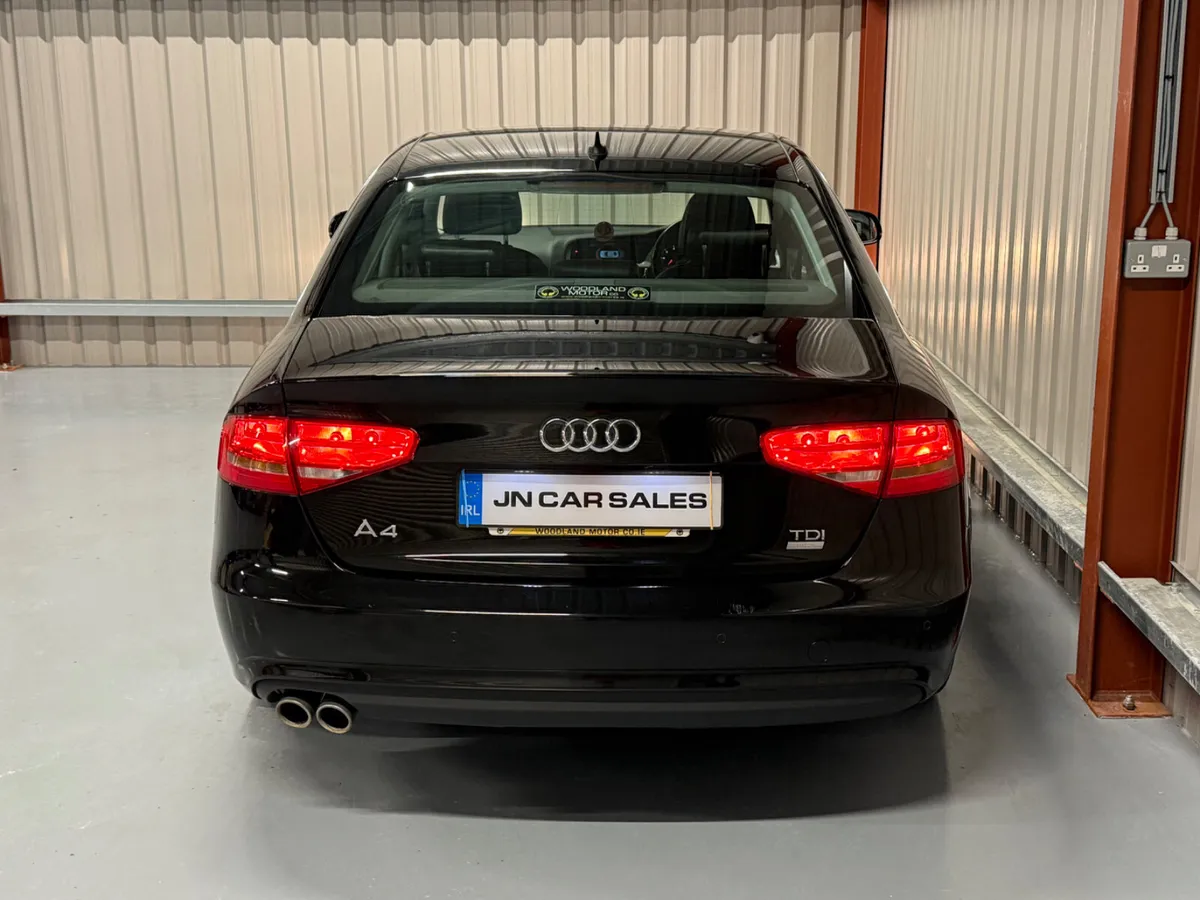 Audi A4 2015 2.0TDI Technik Ultra - Image 3