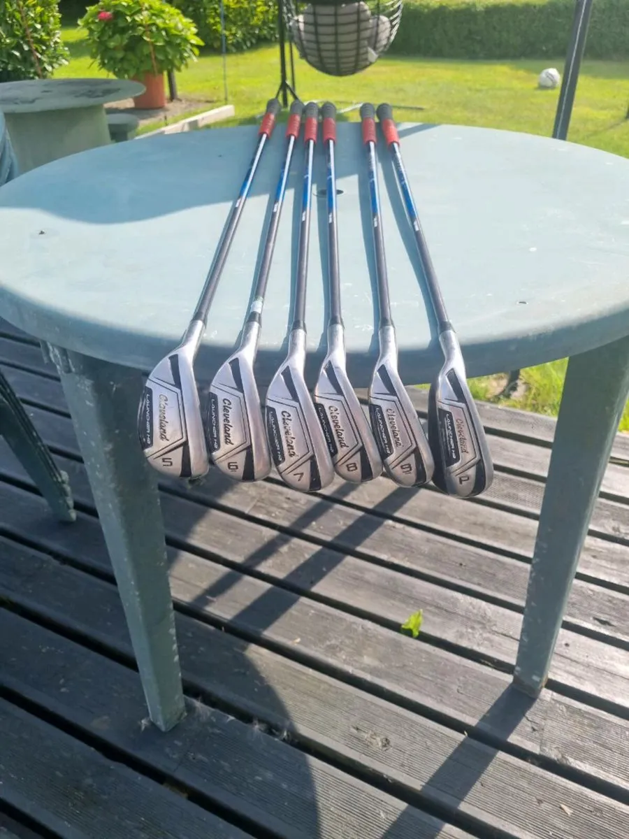 Left handed Cleveland Launcher hybrids - Image 1