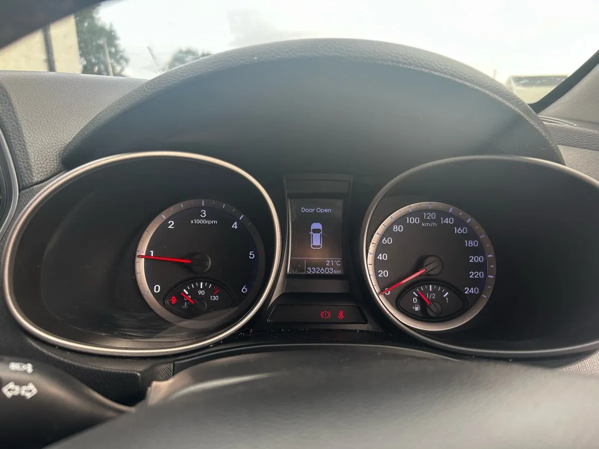 Hyundai Santa Fe - Image 4