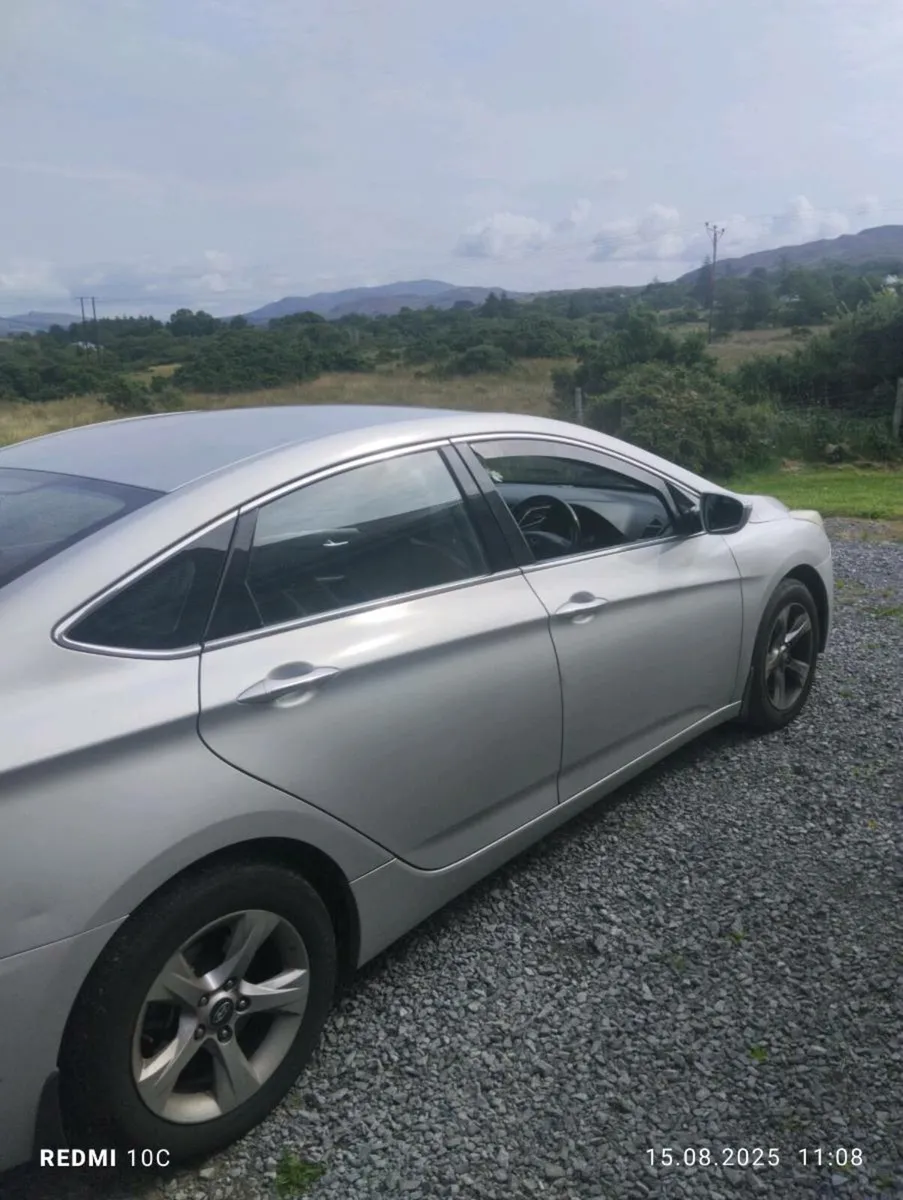 Hyundai i40 blue - Image 4