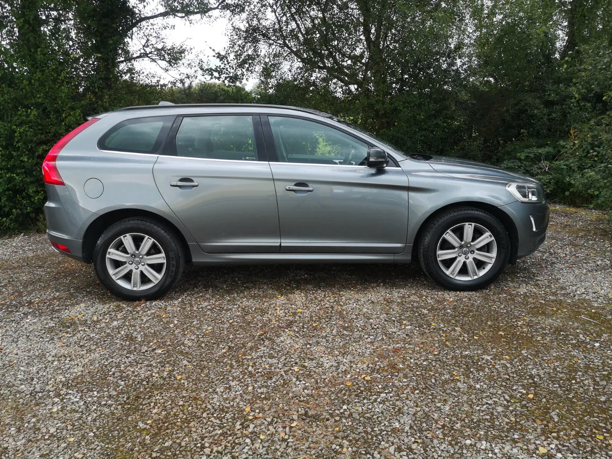 171 Volvo XC60 SE D 4, Long NCT Really Nice Jeep - Image 2