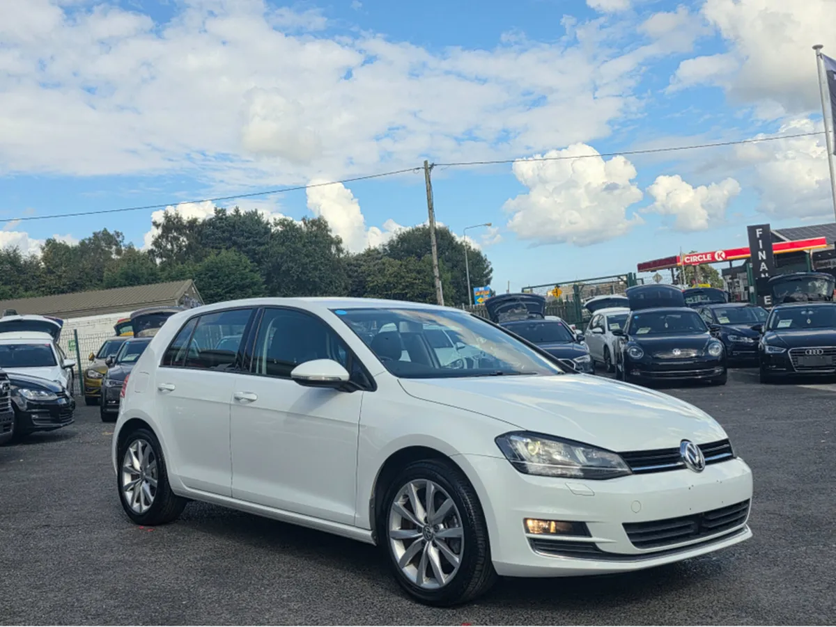 Volkswagen Golf FULL LEATHER SEATS 1.4 TSI HEATED - Image 4