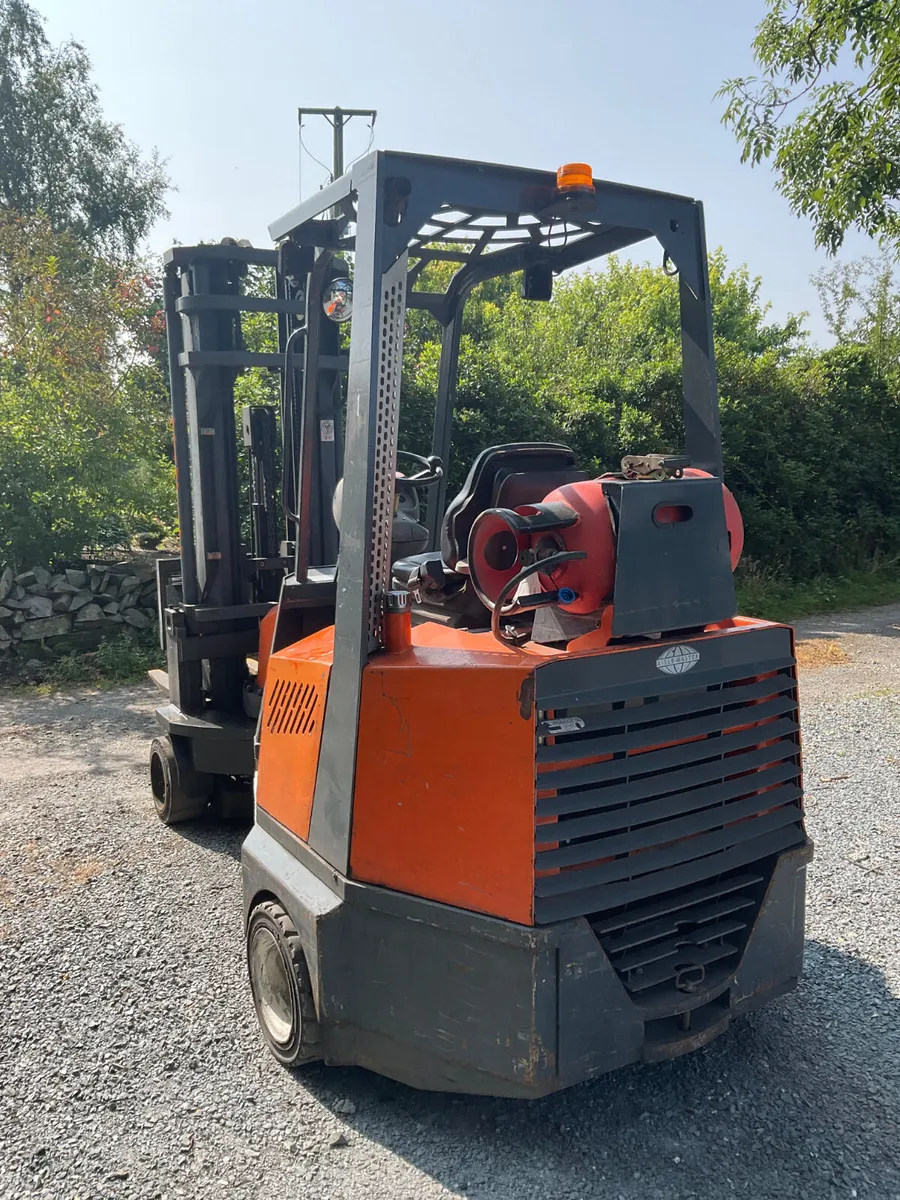 FORKLIFT - Image 2