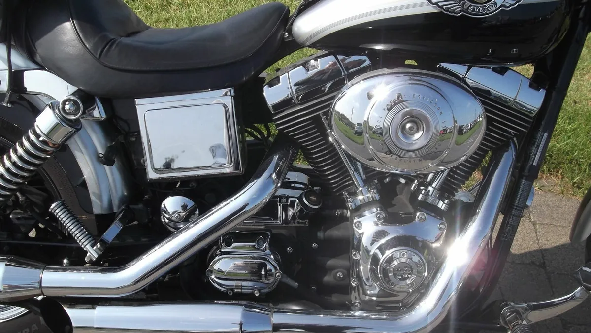 HARLEY DAVIDSON DYNA 100th ADDITION TRADE UP - Image 2