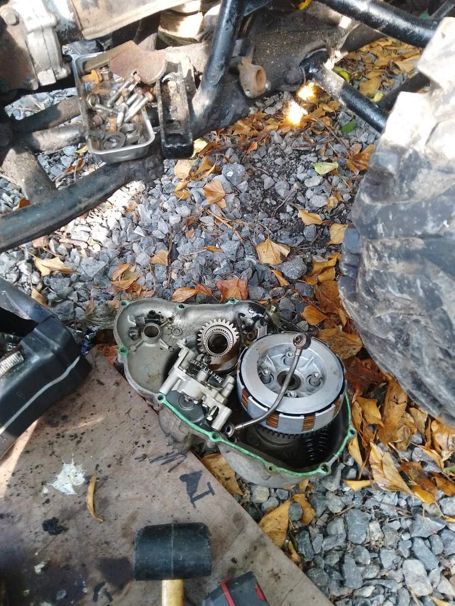 Honda bigred300 parts - Image 3