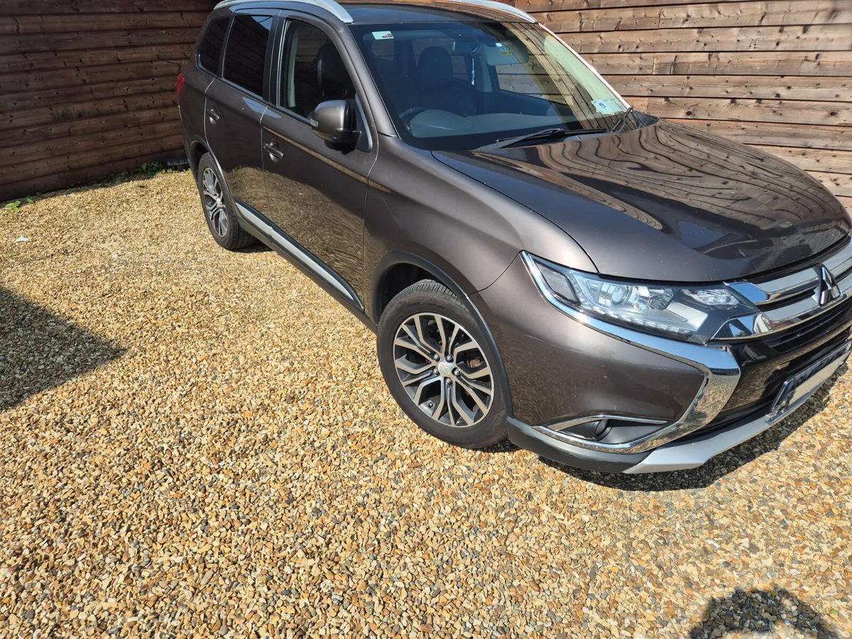 Mitsubishi Outlander 2016 7 Seater 4wd - Image 2
