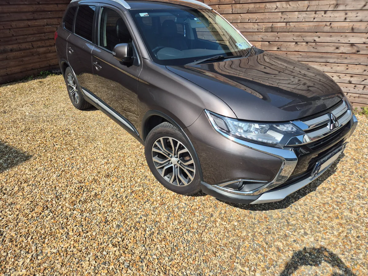 Mitsubishi Outlander 2016 7 Seater 4wd - Image 3