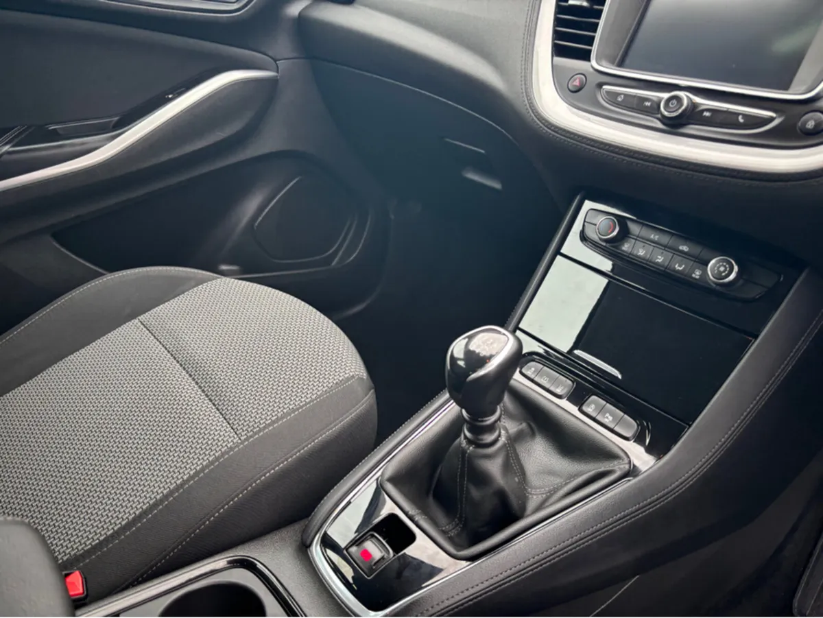 Opel Grandland 1.5 sc 6 speed - Image 4