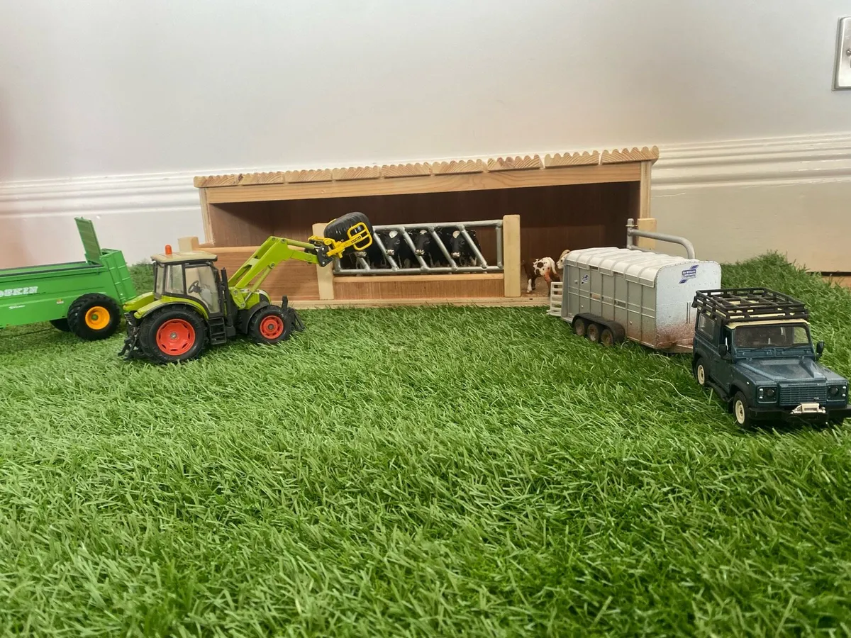 Toy Farm Shed - Image 4