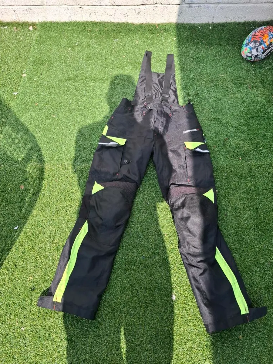 Oxford motorbike suit - Image 4