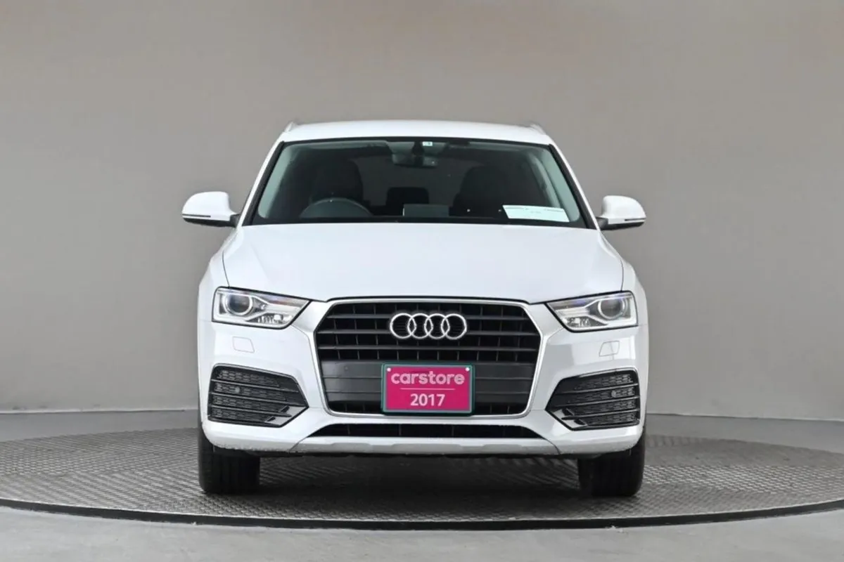 Audi Q3 1.4 Tfsi S-tronic  park Sensors reverse C - Image 2