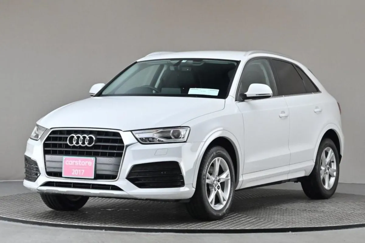 Audi Q3 1.4 Tfsi S-tronic  park Sensors reverse C - Image 3
