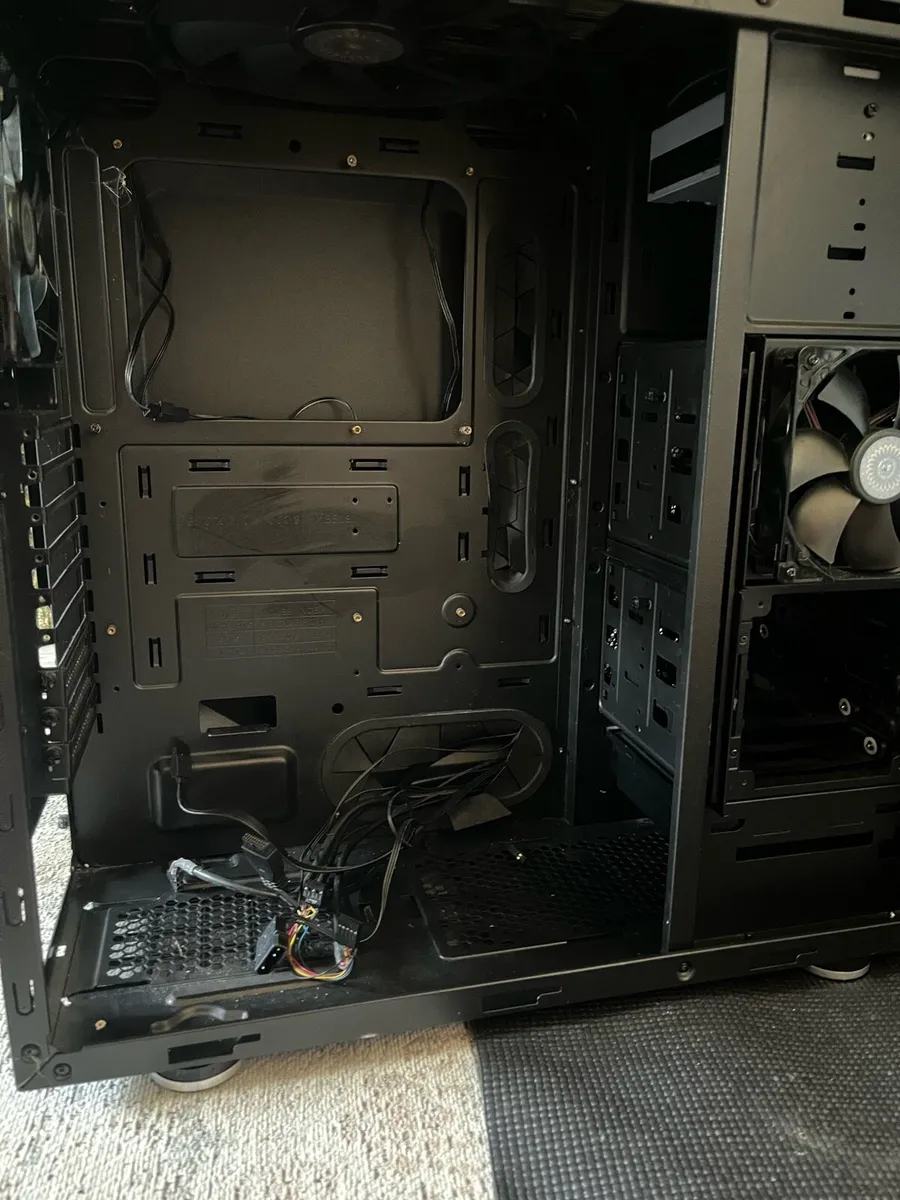 Full tower case - Image 3