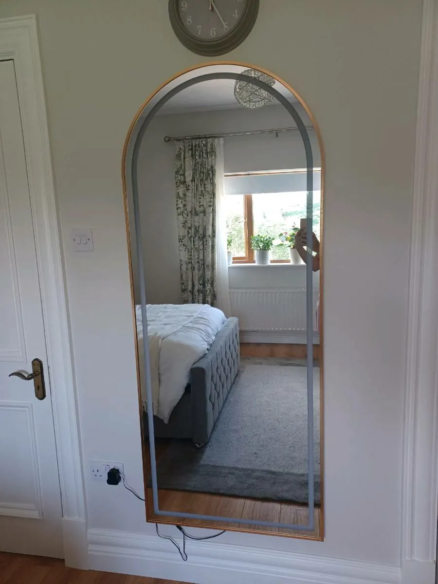 Mirror - Image 3