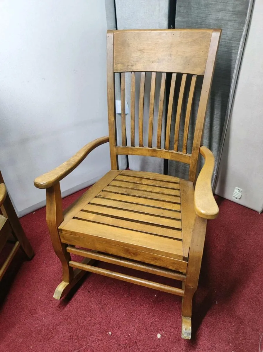 Pair of rocking chairs / baby nursery chairs - Image 3