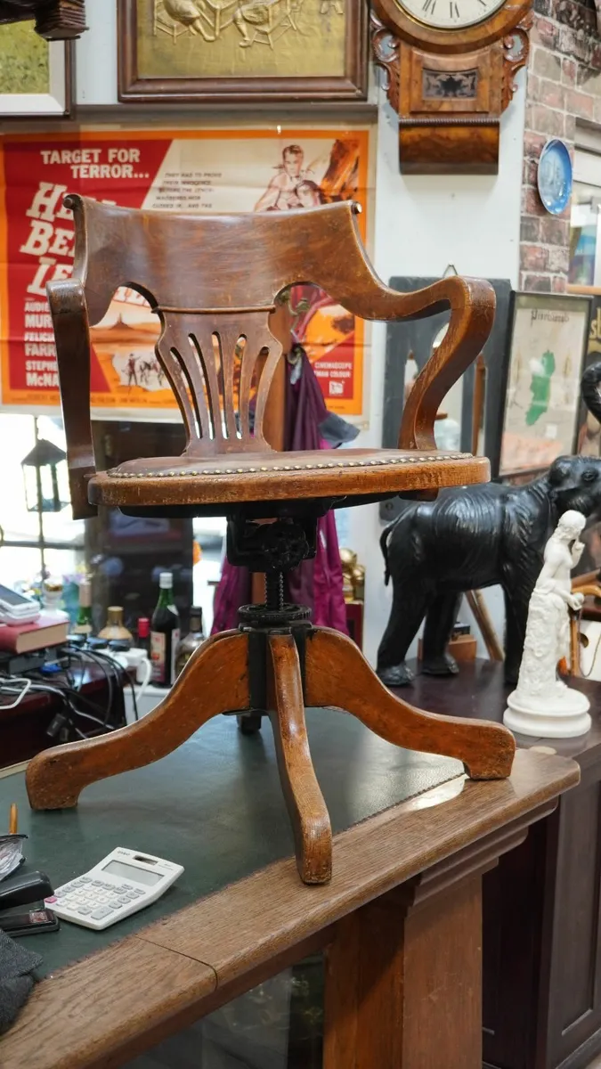 🪑 Antique Swivel Office Chair J.S. Ford, Johnson - Image 1