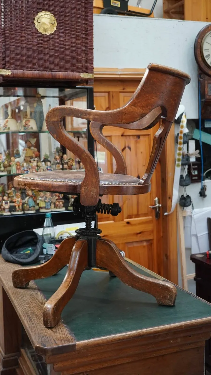 🪑 Antique Swivel Office Chair J.S. Ford, Johnson - Image 2