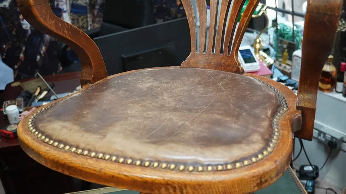 🪑 Antique Swivel Office Chair J.S. Ford, Johnson - Image 3