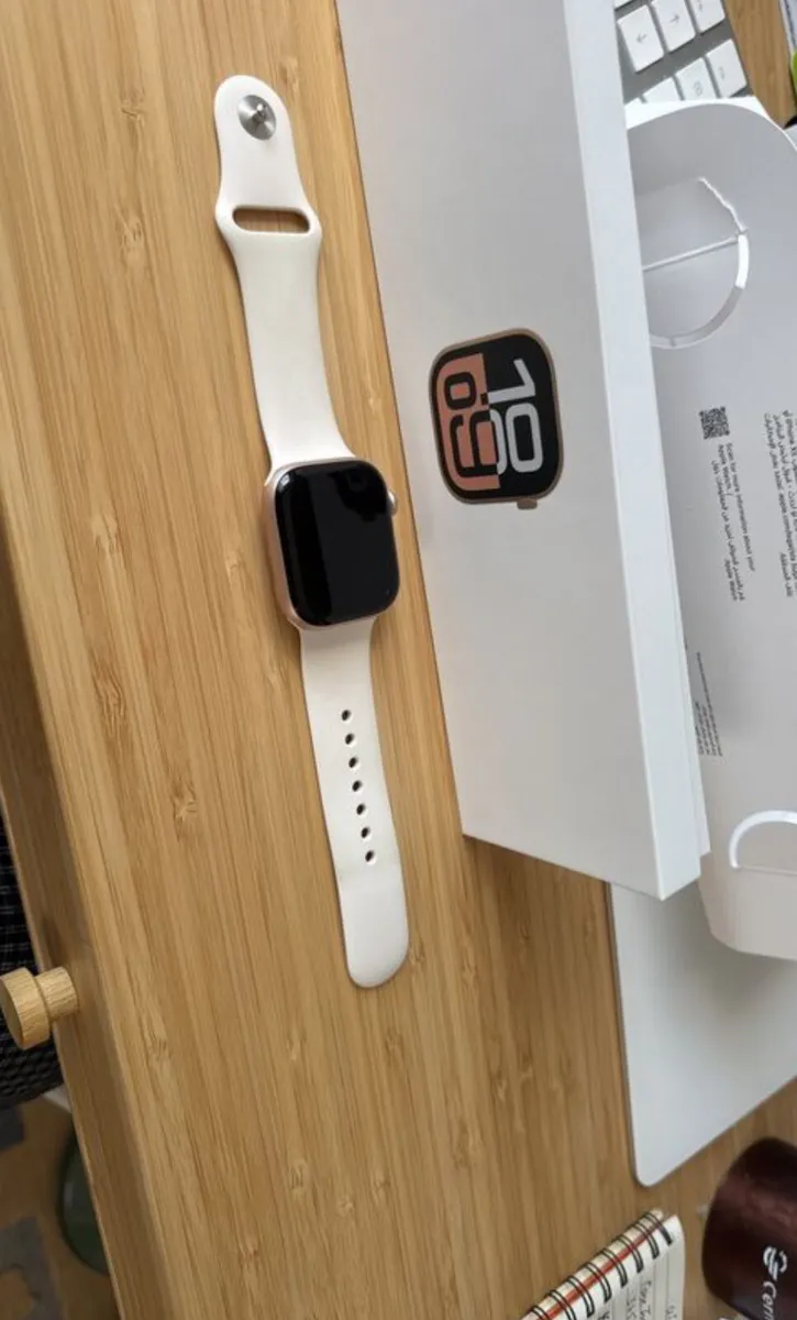 Apple Watch Series 10 42mm - Under Warranty - Image 4