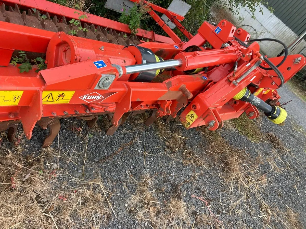 6mtr Kuhn Hyd Folding  Power Harrow - Image 2