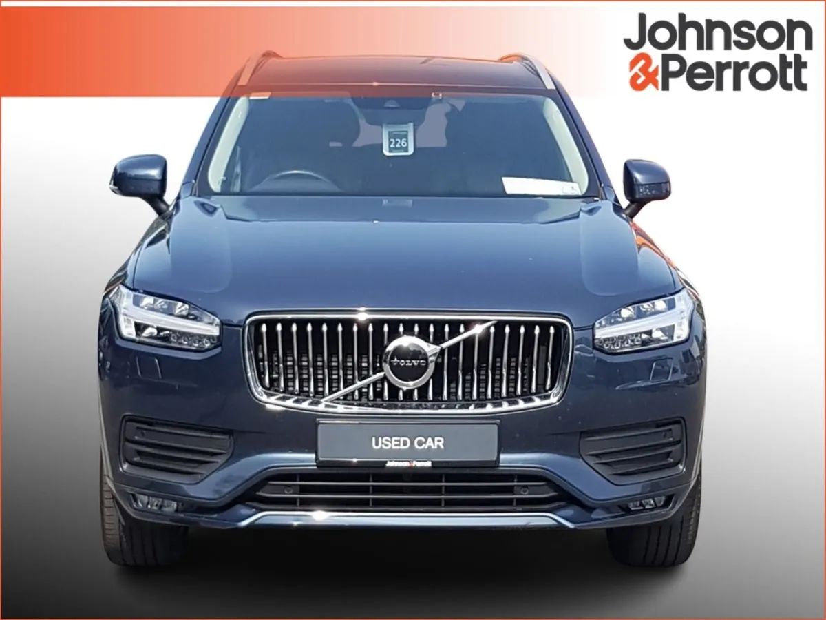 Volvo XC90 B5 (235hp) AWD Momentum Auto - Image 4