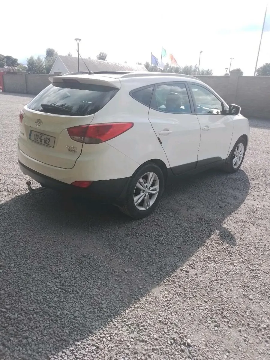 Hyundai Ix35 luxury model - Image 4