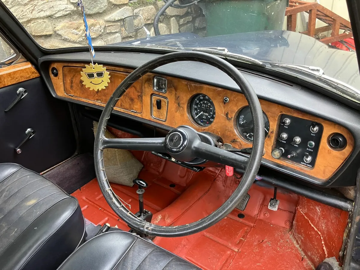 Austin Princess Vanden Plas 1972 - Image 2