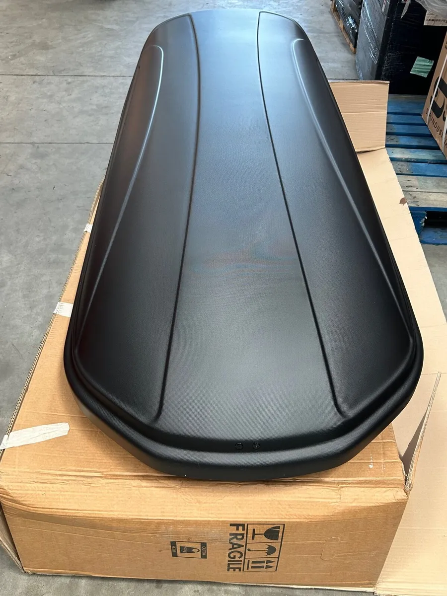 Roof box - Image 2