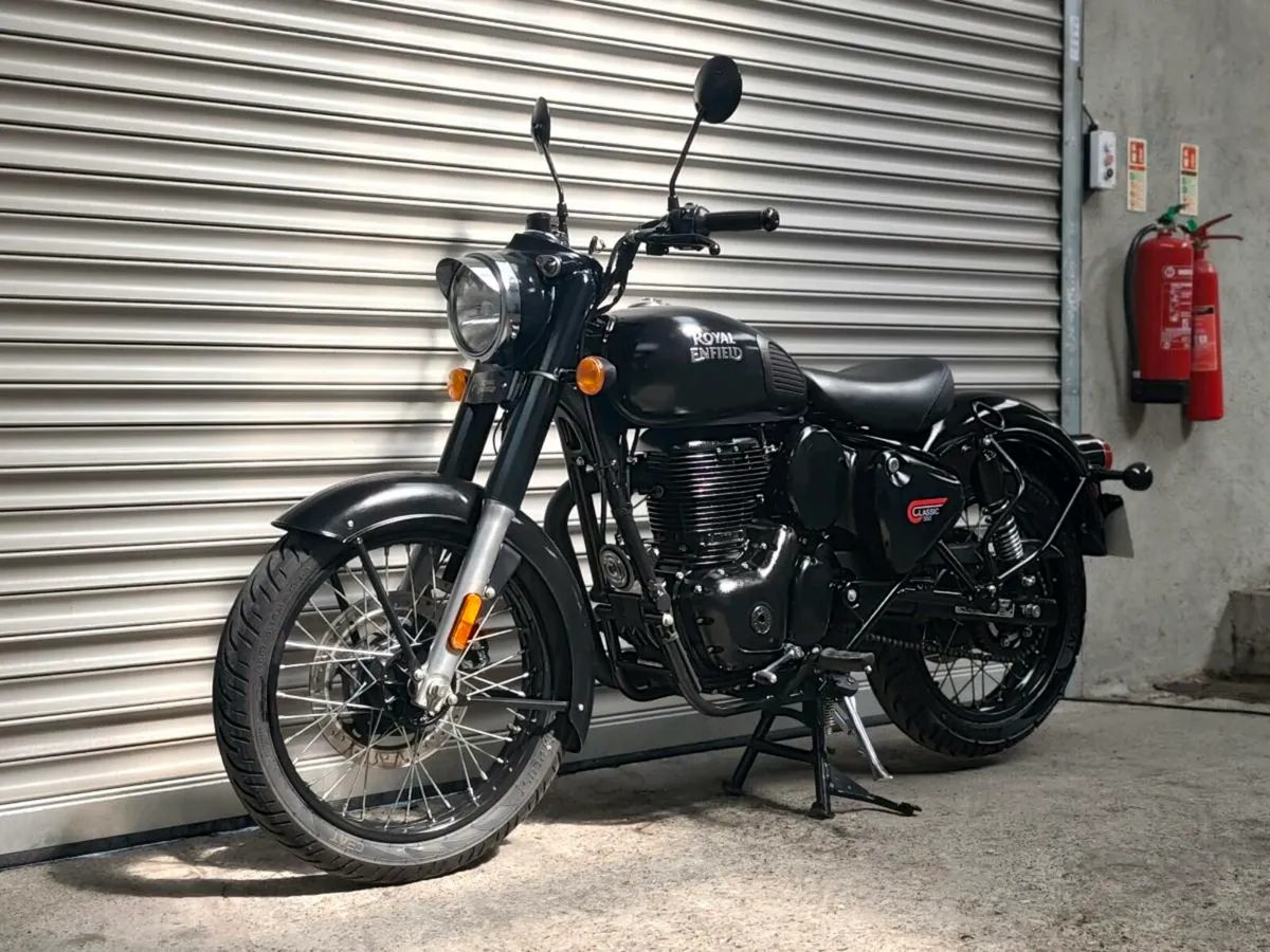 Royal Enfield Classic 350 - Image 4