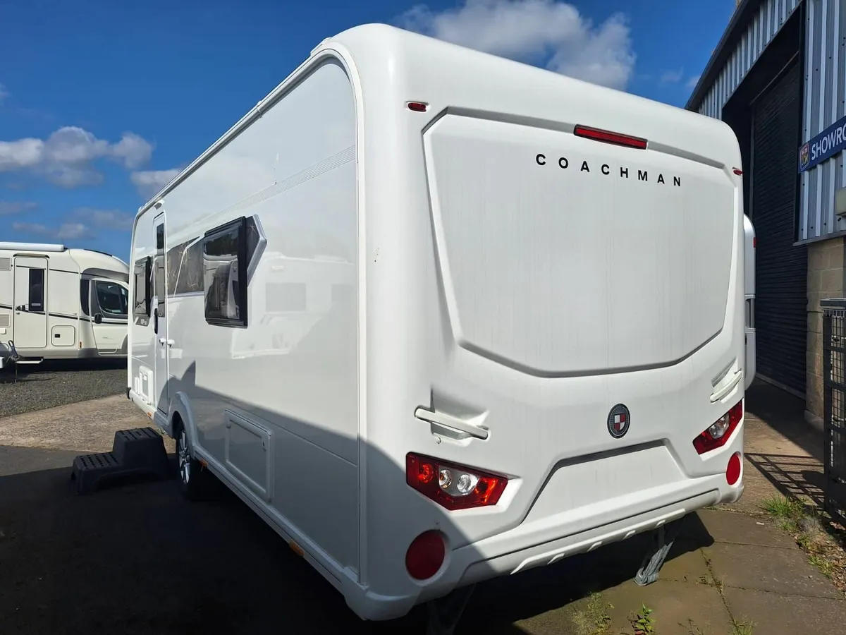 NEW COACHMAN VIP 565 - £3K OFF - Image 4