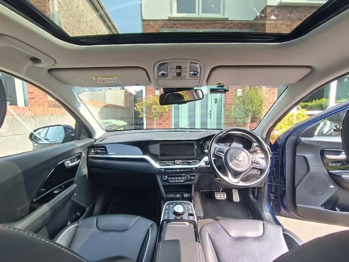 2021 Kia Niro - Image 3
