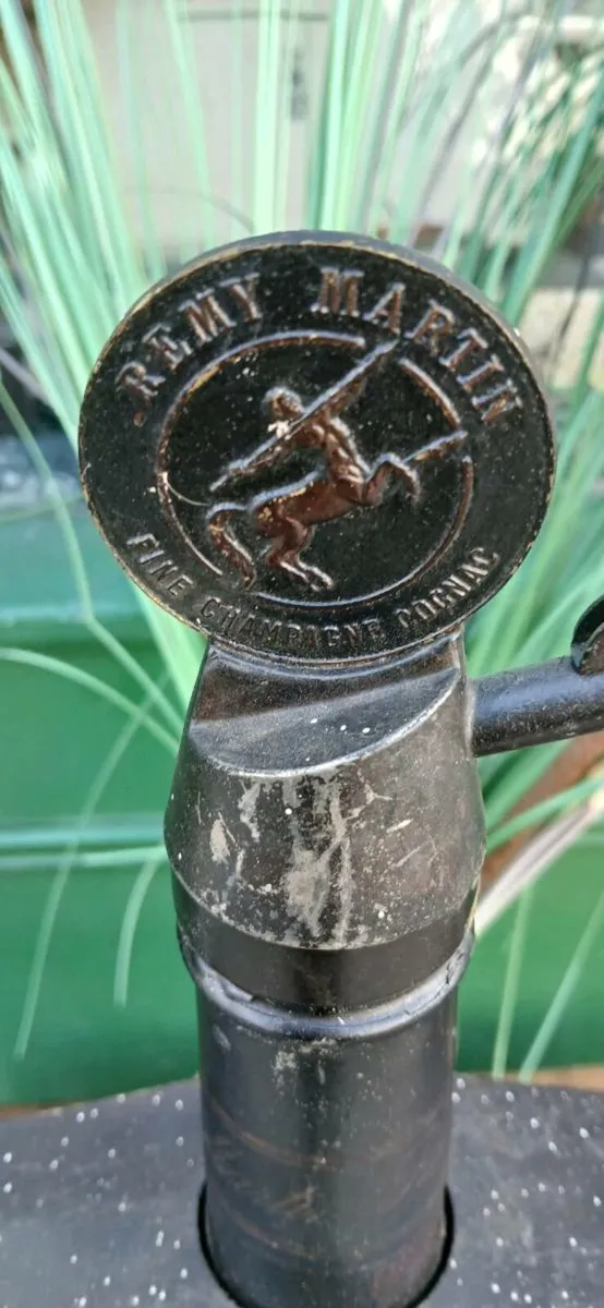 Vintage Remy Martin 3lr Boytle and holder - Image 4