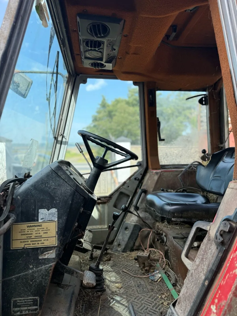 Massey 675 - Image 2