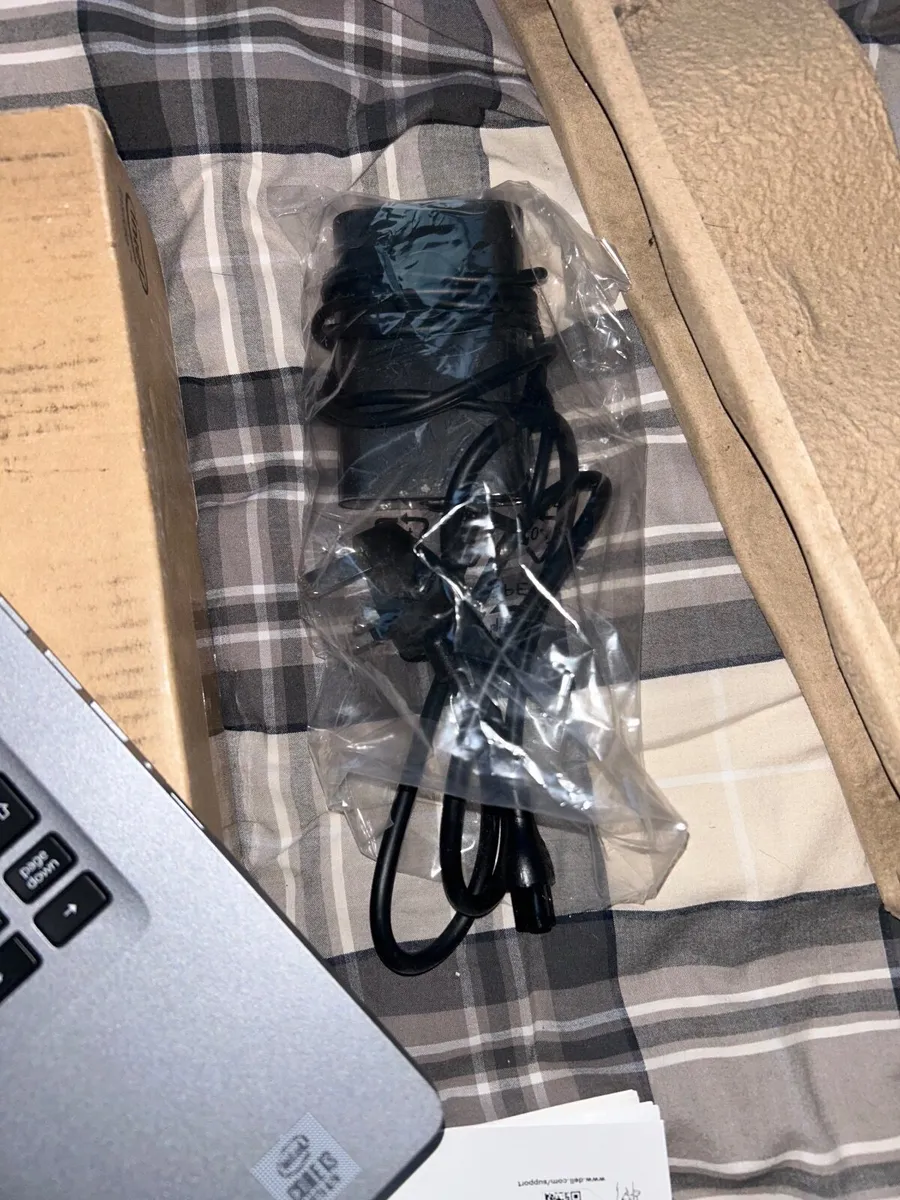 Dell Latitude 5410, i3 10th Gen, 8GB RAM - Image 4