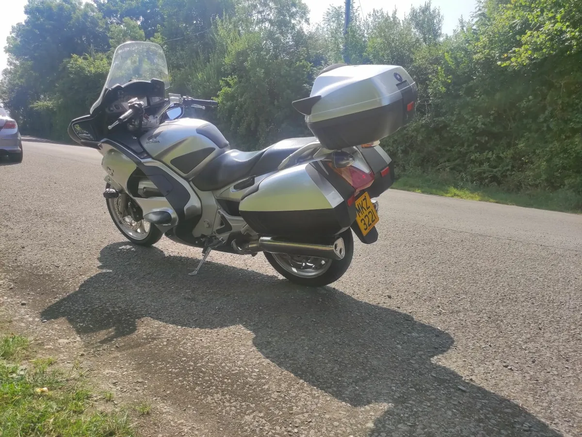 Honda ST 2004 - Image 2