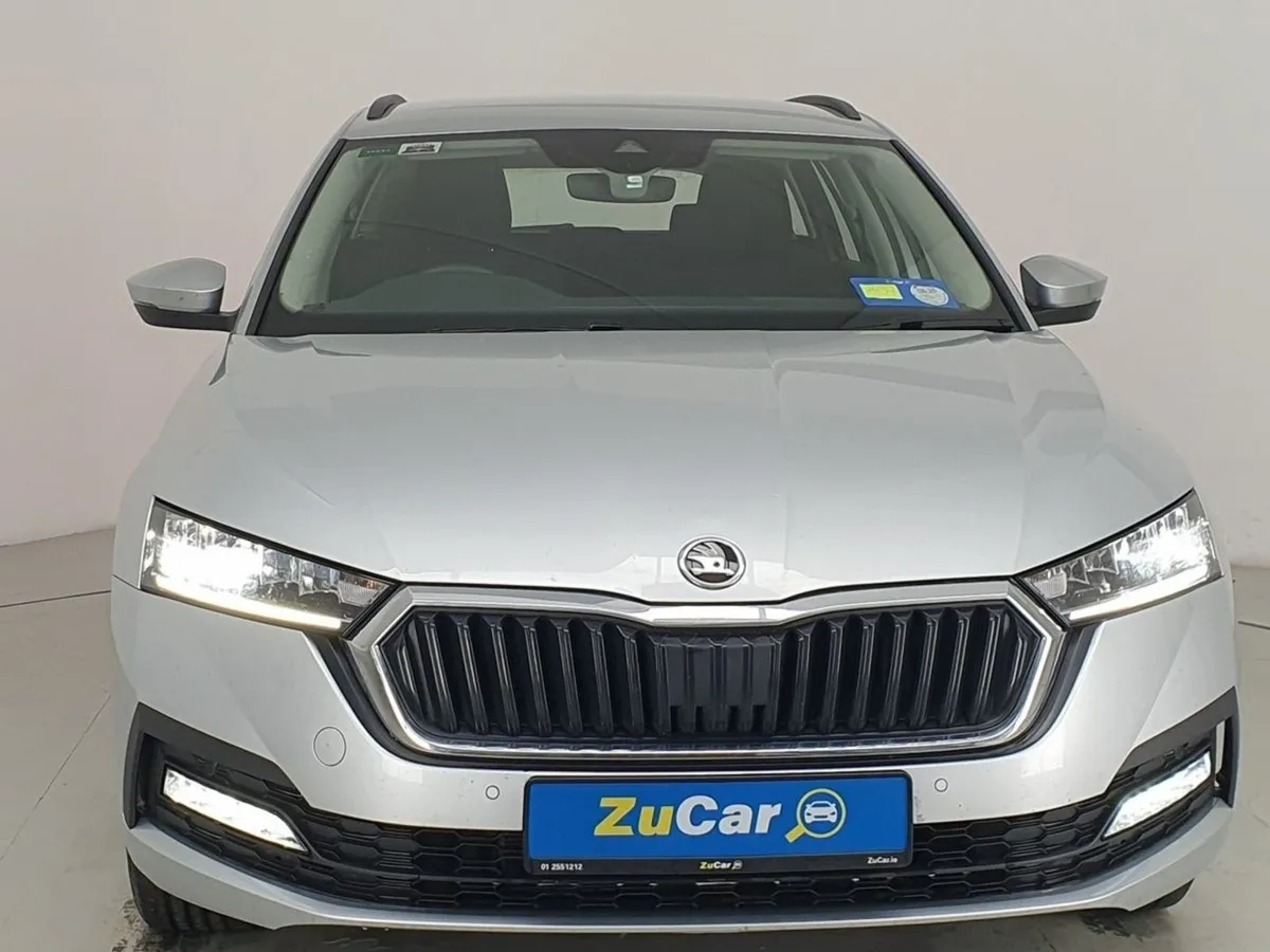 Skoda Octavia  22 Octavia AMB 2.0tdi 115HP DSG - Image 2