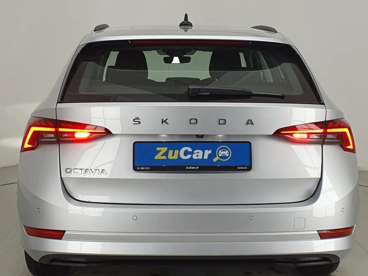 Skoda Octavia  22 Octavia AMB 2.0tdi 115HP DSG - Image 4