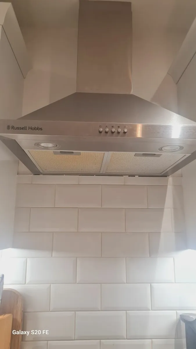 Kitchen including island selected appliances - Image 3