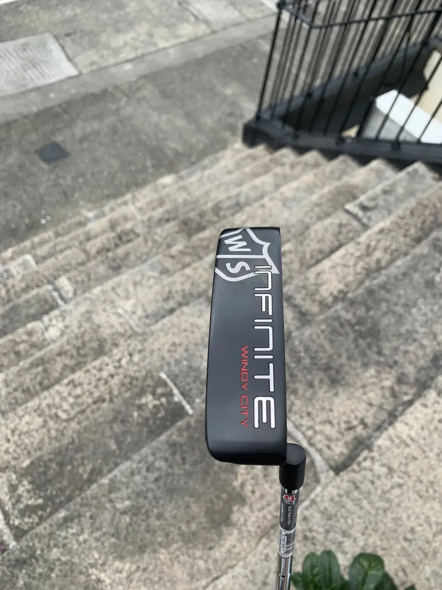 New Wilson Infinite Putter - Image 1
