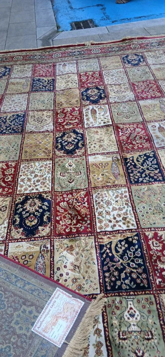Wool and Silk large rug - Image 1