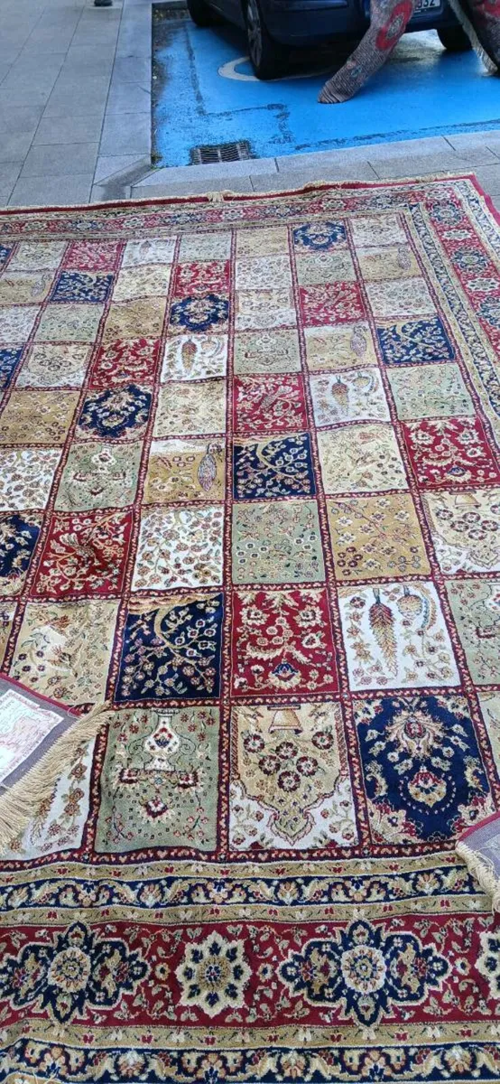 Wool and Silk large rug - Image 3