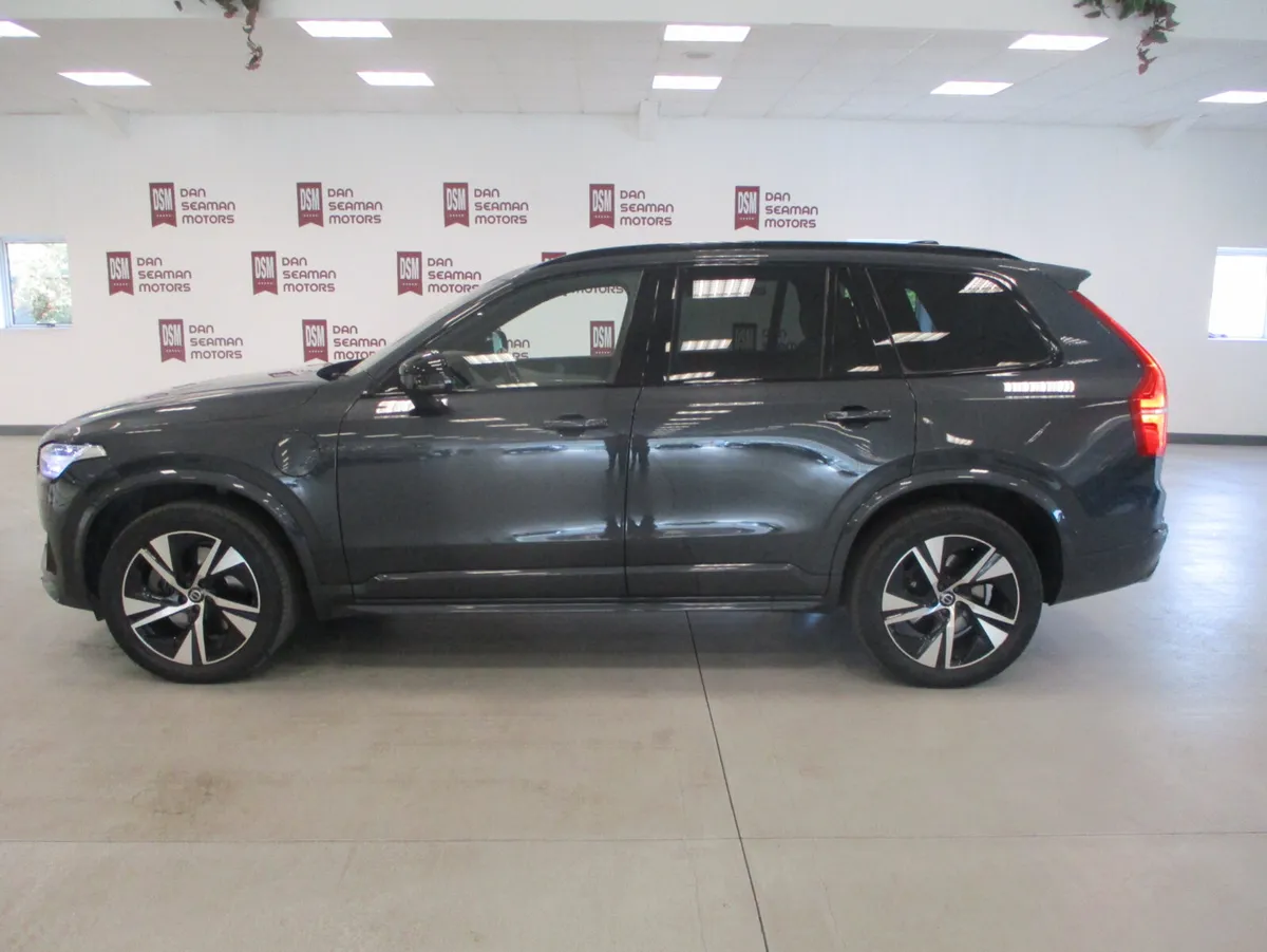 Volvo XC90 R-DESIGN PHEV T8 390BHP 2021 - Image 1