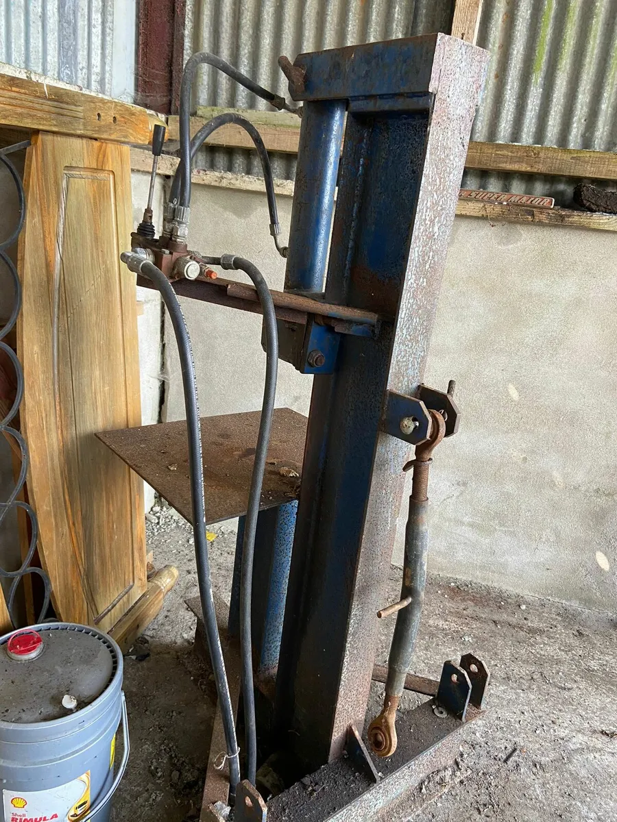Tractor Log Splitter - Image 2