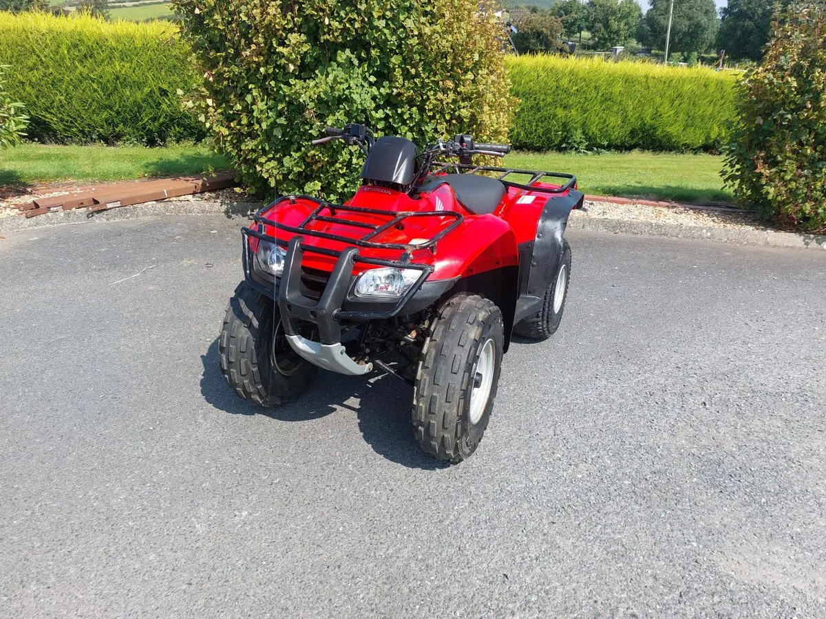 Honda TRX 250 farm quad - Image 2