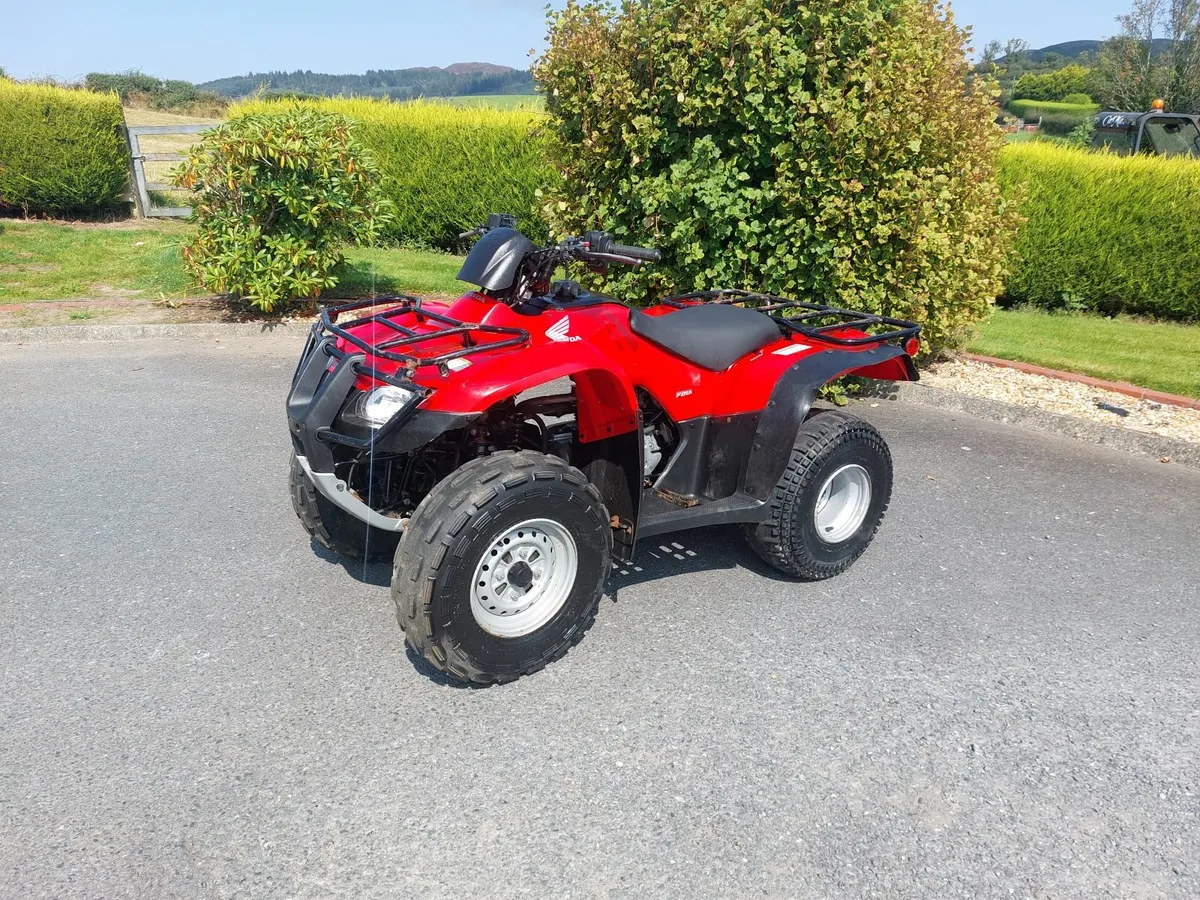 Honda TRX 250 farm quad - Image 3