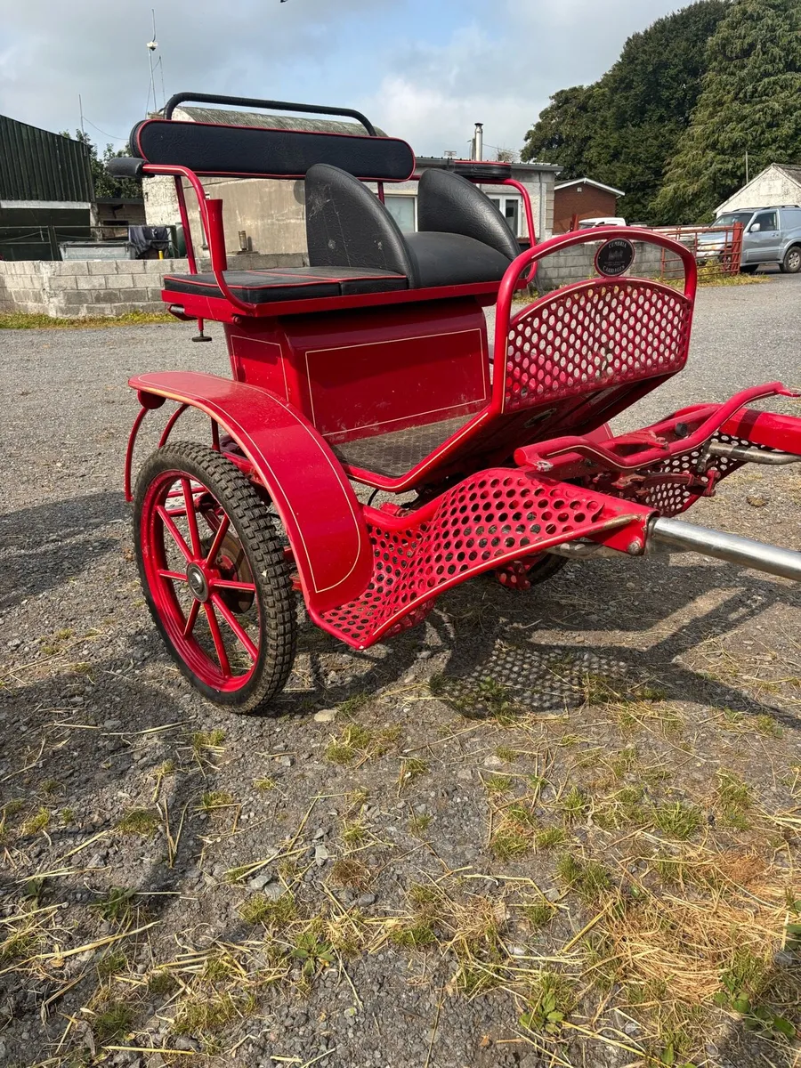 Road car - Image 2