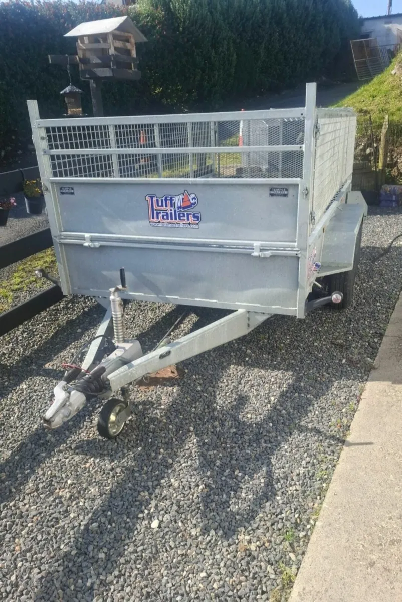 Trailer - Image 1