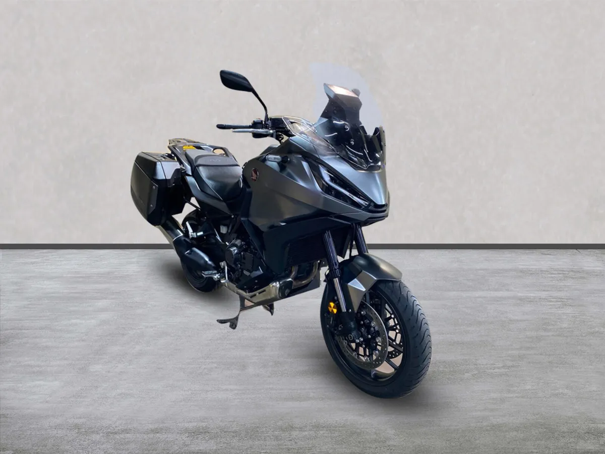 Honda NT 1100 D-N DCT with Extras, NI Reg - Image 3
