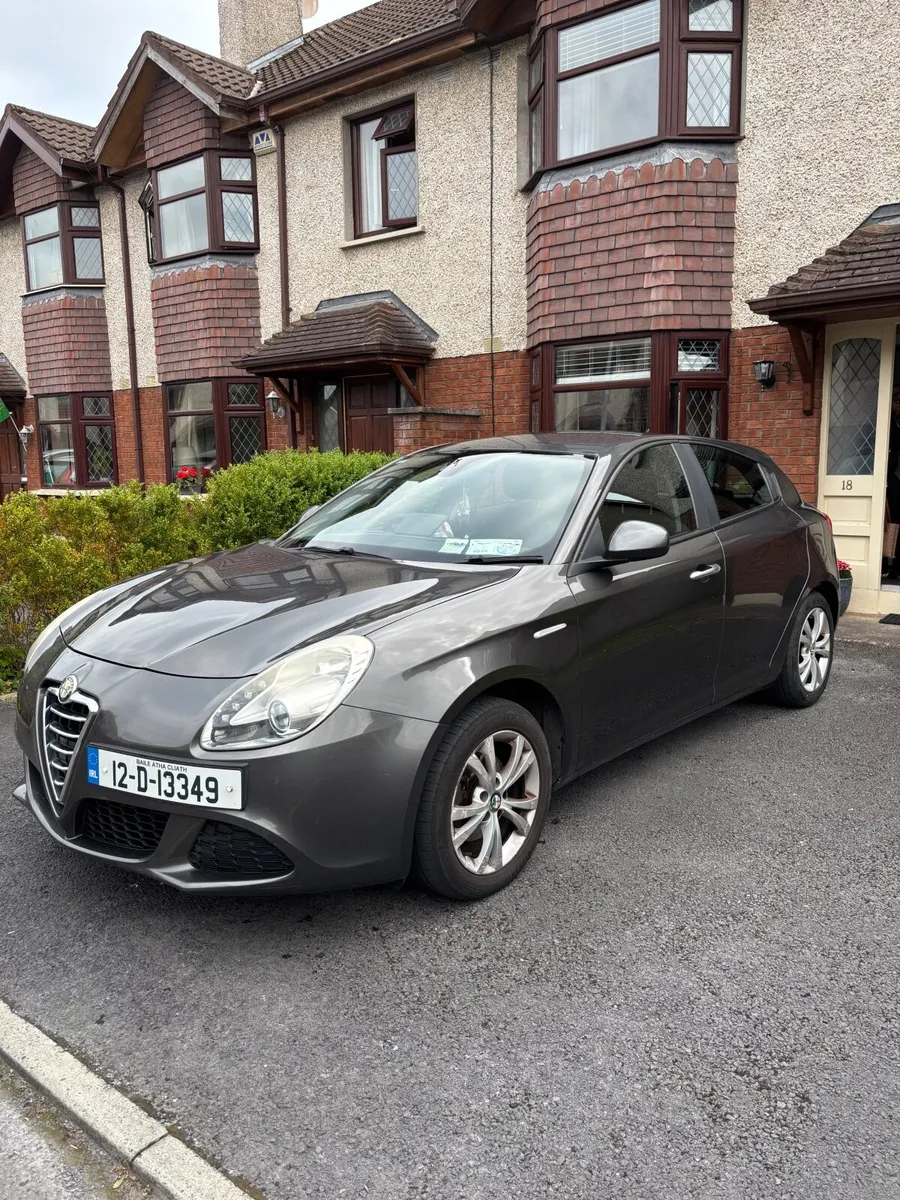 Alfa Romeo Giulietta 2012 - Image 2